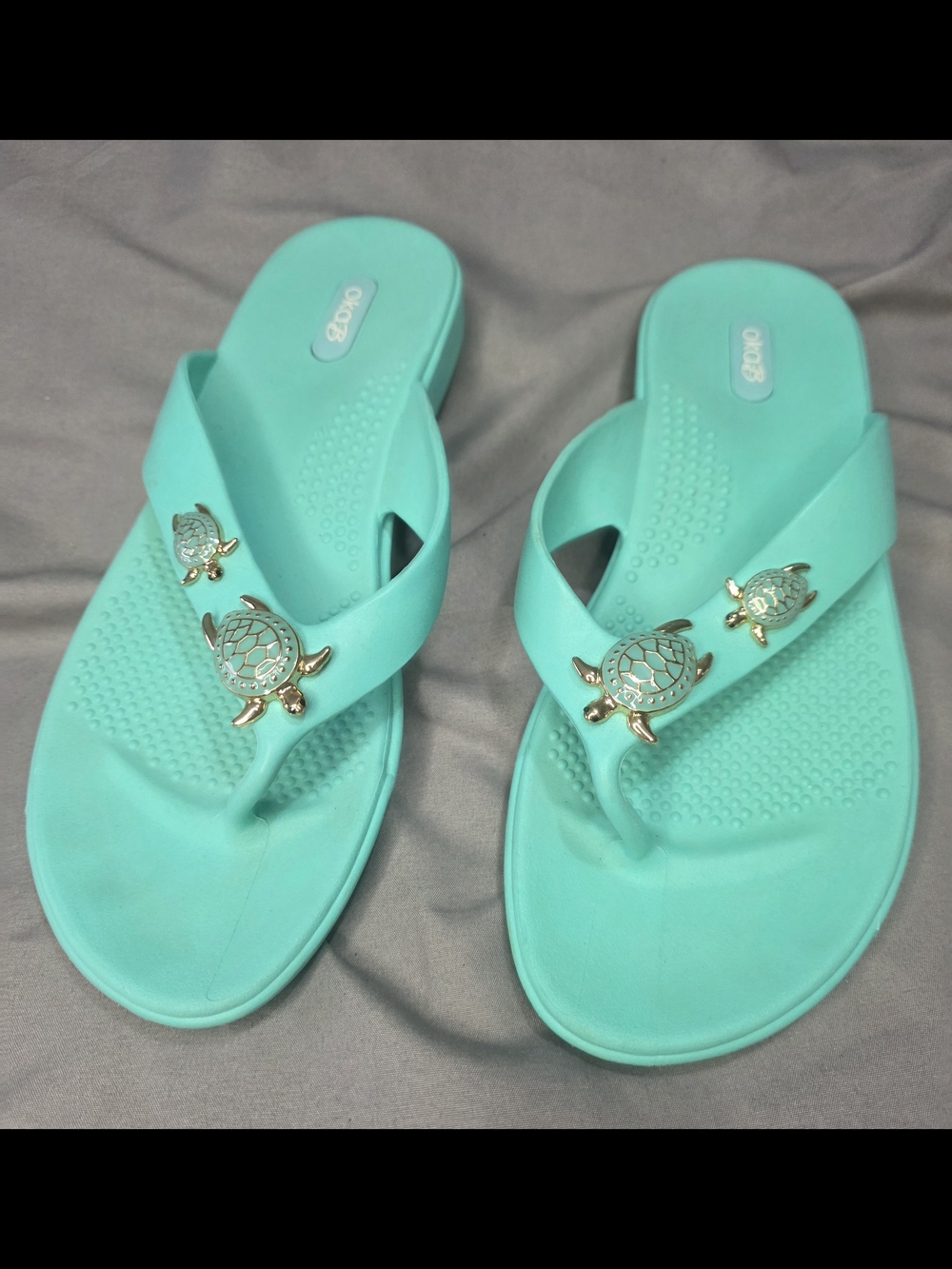 Oka-B Theresa Sea Glass Gold Turtle Flip Flops Sandals M/L Made USA